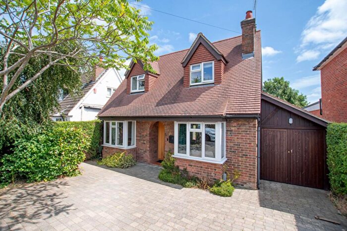 3 Bedroom Bungalow For Sale In Bryanstone Avenue, Guildford, GU2