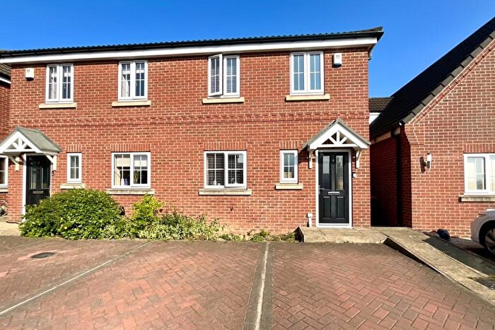 3 Bedroom Semi-Detached House For Sale In Eden View, Swallownest, Sheffield, S26