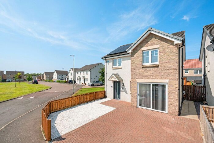 3 Bedroom Detached House For Sale In Rodger Crescent, Armadale, EH48