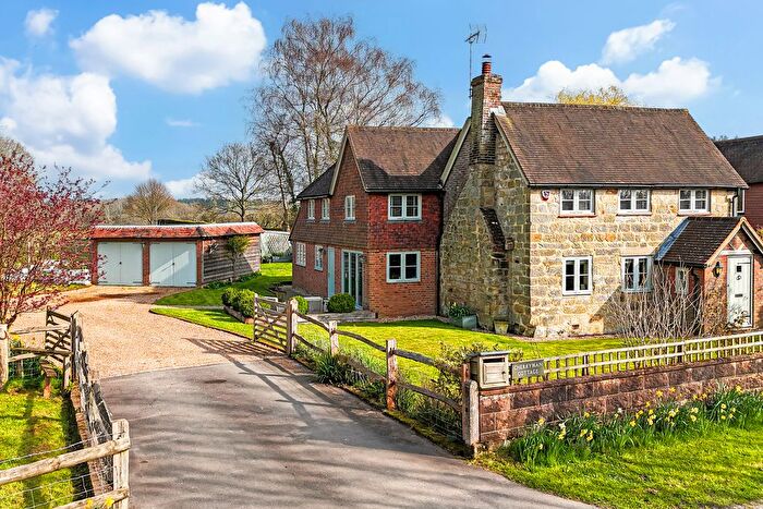 4 Bedroom Detached House For Sale In Tanyard Lane, Furners Green, TN22