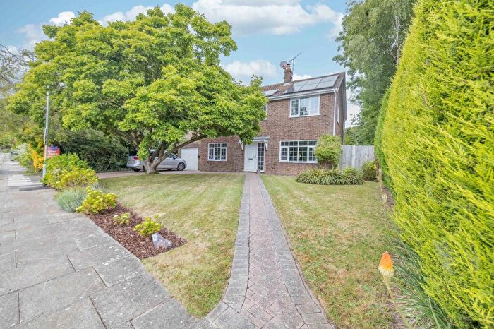 4 Bedroom Detached House For Sale In Wichling Close, Canterbury, Kent, CT2