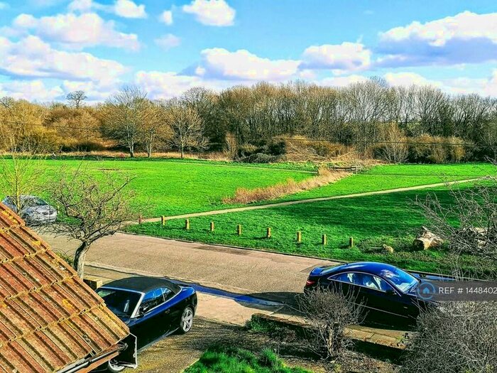 4 Bedroom Semi-Detached House To Rent In Greater London, Hornchurch, RM12