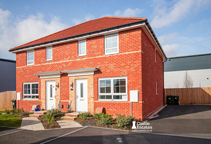 3 Bedroom Semi Detached House For Sale In Wheatstone Gardens, Beeston, NG9