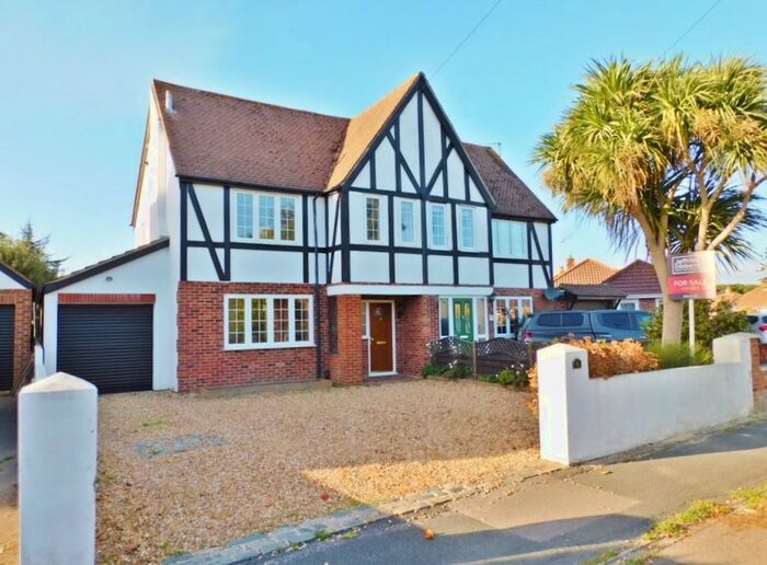 3 Bedroom Semi-Detached House To Rent In Harold Road, Stubbington, PO14