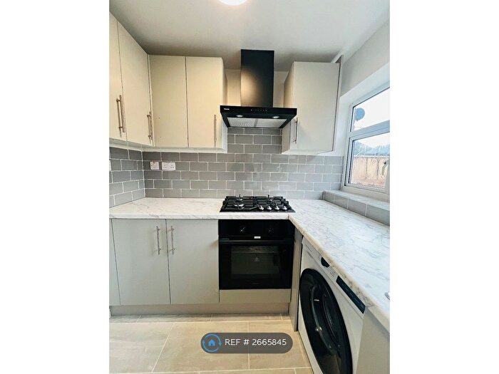 2 Bedroom Terraced House To Rent In Commonside East, Mitcham, CR4