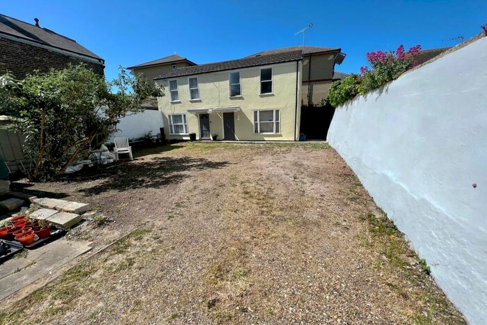 2 Bedroom Semi-Detached House To Rent In Trafalgar Mews Royal Road, Ramsgate, CT11