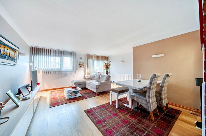 3 Bedroom Terraced House For Sale In Westbrook, Faringdon, Oxfordshire, SN7