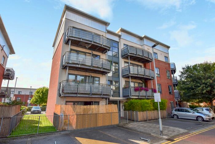 1 Bedroom Flat To Rent In Bagley House, Berber Parade, Woolwich, SE18