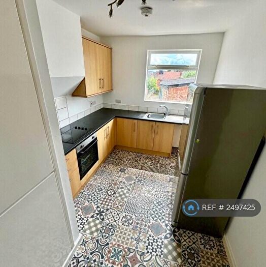 2 Bedroom Maisonette To Rent In Market Place, Heanor, DE75