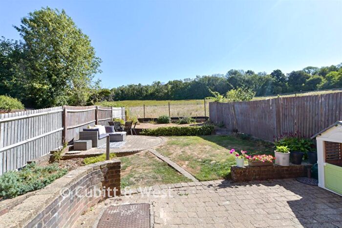 3 Bedroom Semi Detached House For Sale In Longsdon Way, Caterham, Surrey, CR3