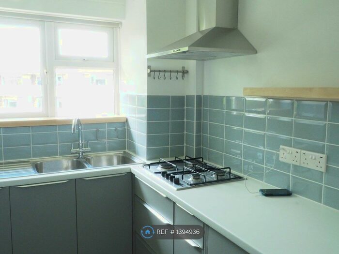 2 Bedroom Flat To Rent In Croxley Green, Rickmansworth, WD3