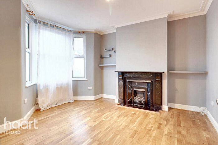 3 Bedroom End Of Terrace House For Sale In Essex Road, Barking, IG11