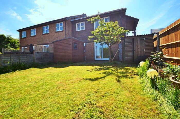 Maisonette To Rent In Murrain Drive, Maidstone, ME15