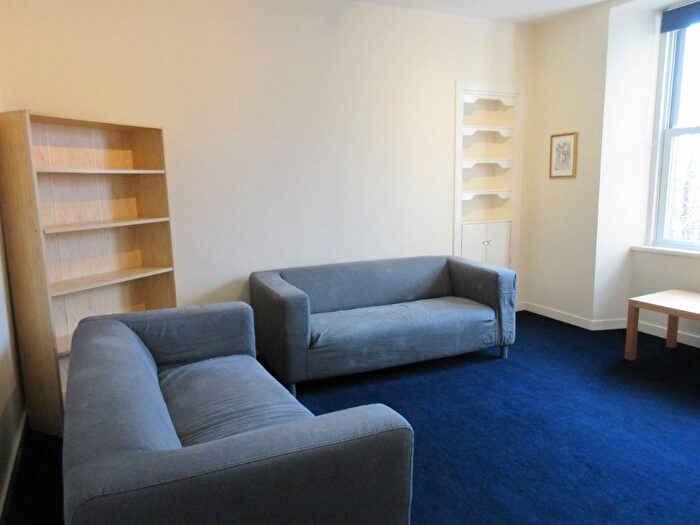 2 Bedroom Flat To Rent In St. Peter Street, Dundee, DD1