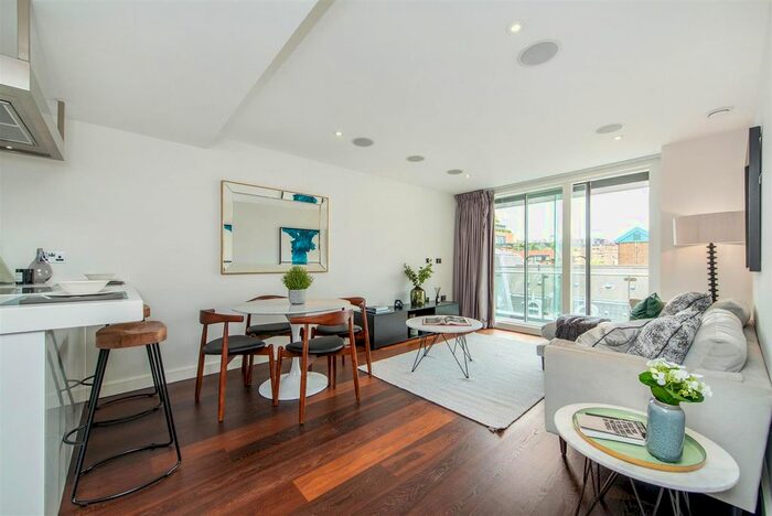 2 Bedroom Flat To Rent In Moore House, Grosvenor Waterside, Gatliff Road, London, SW1W