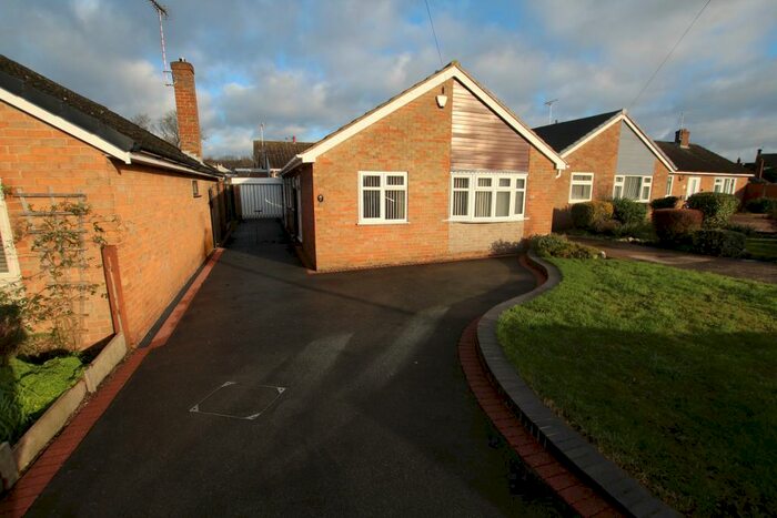 3 Bedroom Bungalow To Rent In Shady Grove, Hilton, DE65