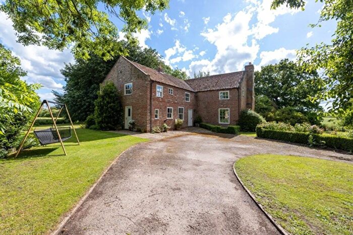 4 Bedroom Detached House For Sale In Garthorpe Road, Luddington, DN17