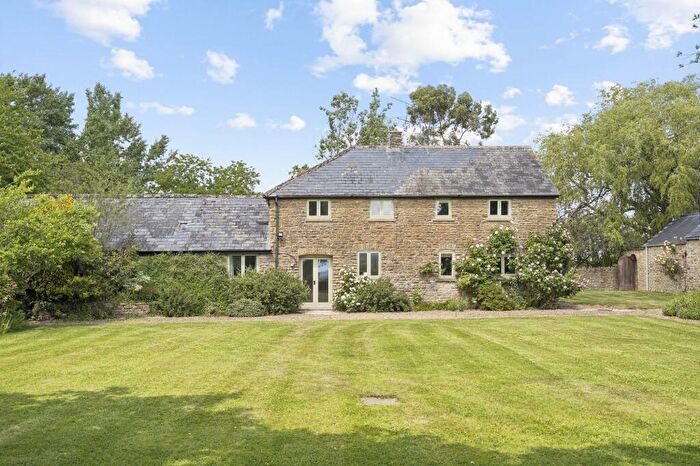 4 Bedroom Detached House To Rent In Somerford Farm Brinkworth, SN15