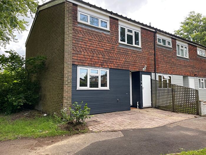 3 Bedroom End Of Terrace House To Rent In Badgers Close, Farncombe, GU7