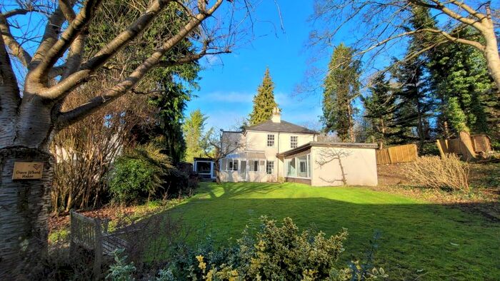 4 Bedroom Property To Rent In Hempstead Road, Watford, WD17