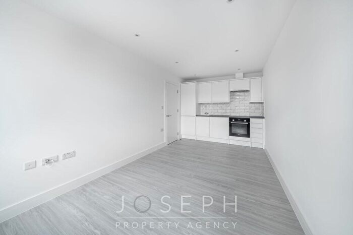 1 Bedroom Apartment To Rent In Elm Street, Suffolk, IP1