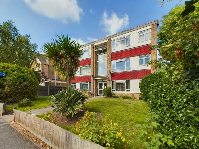 1 Bedroom Flat To Rent In Hatherley Road, Sidcup, Kent, DA14