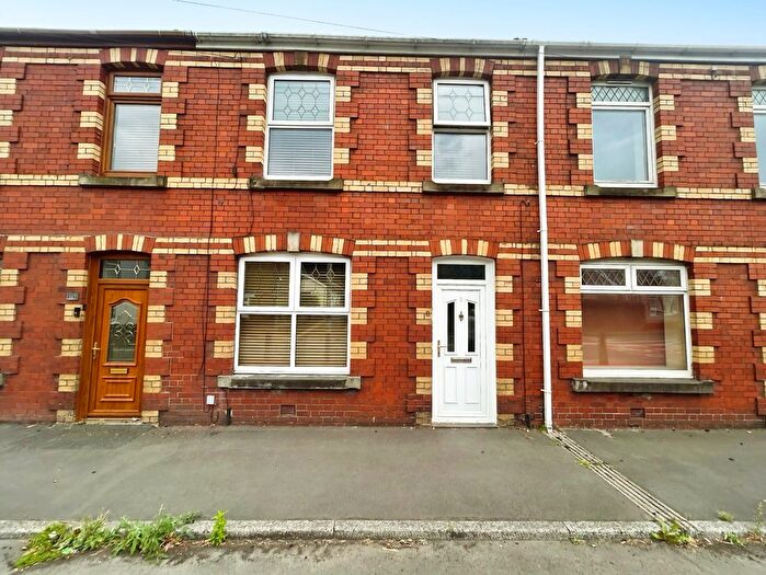 2 Bedroom Property To Rent In Church Road, Neath, SA10