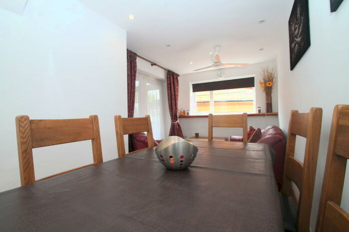 1 Bedroom Apartment To Rent In Greenwood Drive, Redhill, RH1