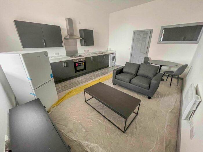 1 Bedroom Flat To Rent In Oak Court, Dudley Road, Brierley Hill, DY5