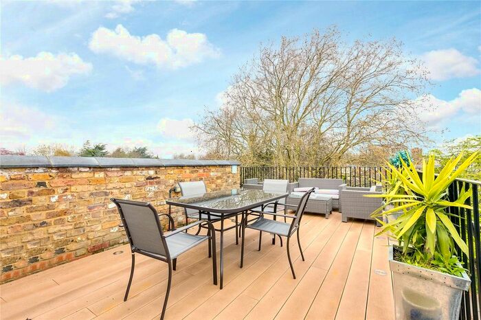 2 Bedroom Flat To Rent In Bronsart Road, Munster Village, SW6