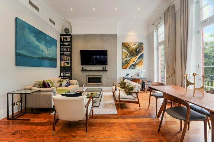 2 Bedroom Flat To Rent In Nevern Square, London, SW5