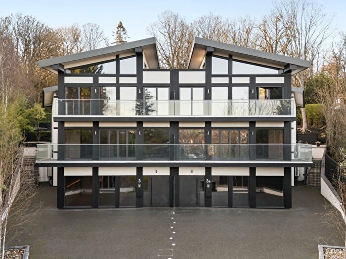 4 Bedroom Semi Detached House For Sale In Ullswater Close, London, SW15