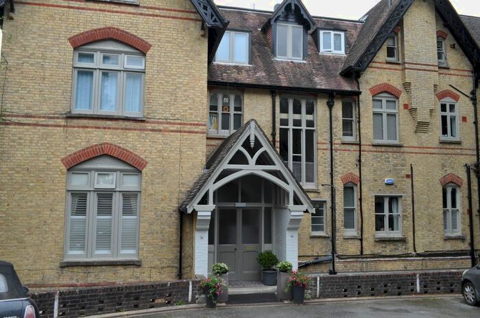 1 Bedroom Flat To Rent In Broadwater Down, Tunbridge Wells, TN2