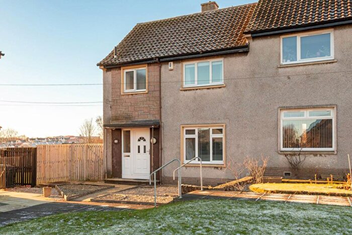 3 Bedroom Semi Detached House For Sale In Primrose Avenue, Rosyth, KY11