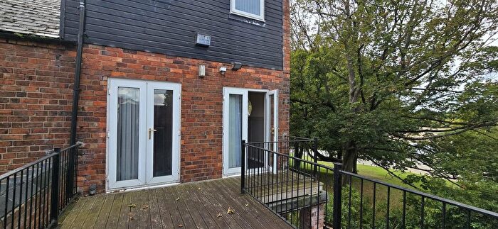 4 Bedroom End Of Terrace House To Rent In Daisy Road, Birmingham, B16