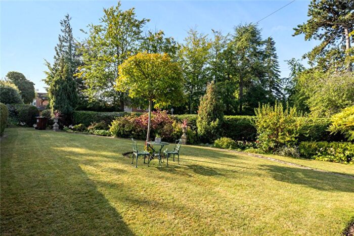 3 Bedroom Bungalow For Sale In Warren Road, Guildford, Surrey, GU1