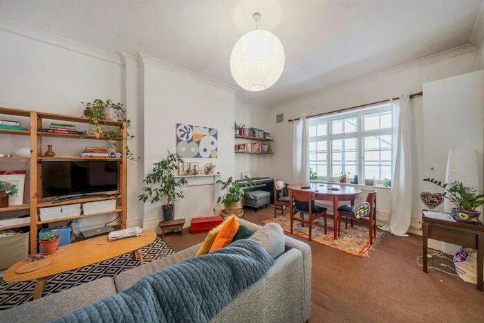 1 Bedroom Flat To Rent In Knatchbull Road, London, SE5