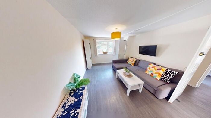 4 Bedroom Semi-Detached House To Rent In Old Mill Close, Nottingham, NG7