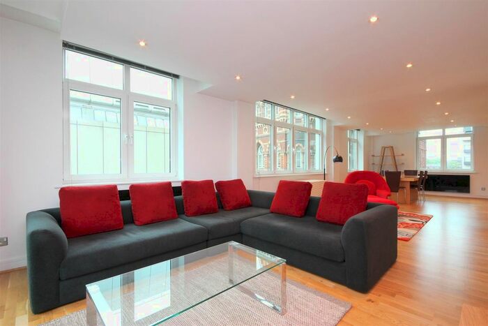 2 Bedroom Flat To Rent In Albert Embankment, Nine Elms, London, SE1