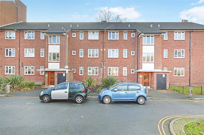 1 Bedroom Flat To Rent In Whitnell Way, Putney, SW15
