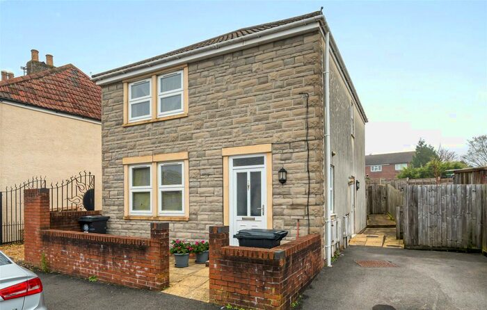 2 Bedroom Flat For Sale In Queen Street, Kingswood, Bristol, BS15