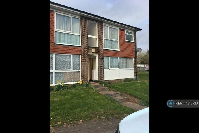 1 Bedroom Flat To Rent In Berners Way, Broxbourne, EN10