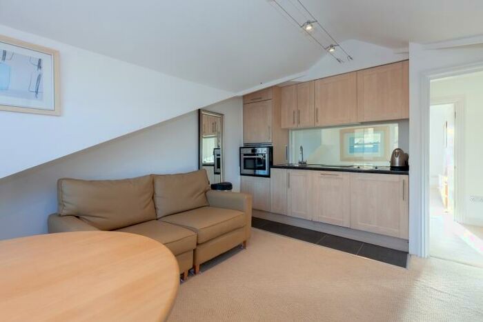 1 Bedroom Apartment To Rent In James Street, East Oxford, OX4