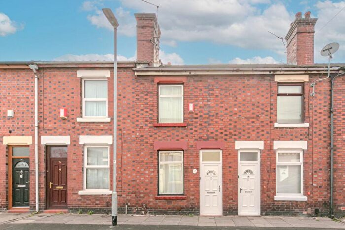 3 Bedroom Terraced House For Sale In Foley Street, Stoke-On-Trent, ST4