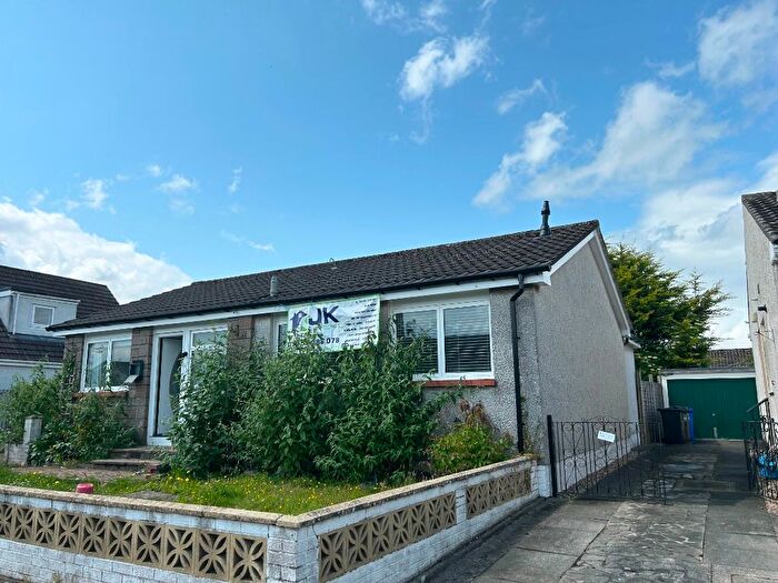 3 Bedroom Bungalow To Rent In Chisholm Avenue, Causewayhead, Stirling, FK9