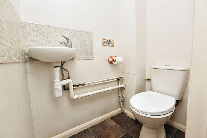 3 Bedroom End Of Terrace House For Sale In Naish Drive, Gosport, Hampshire, PO12