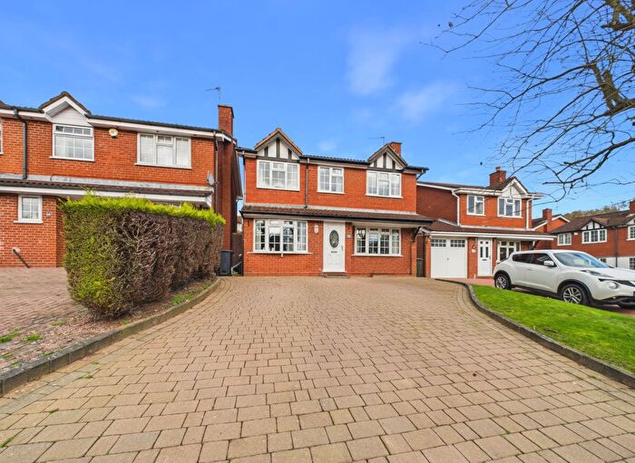 4 Bedroom Detached House For Sale In Dickinson Drive, Walmley, Sutton Coldfield, B76