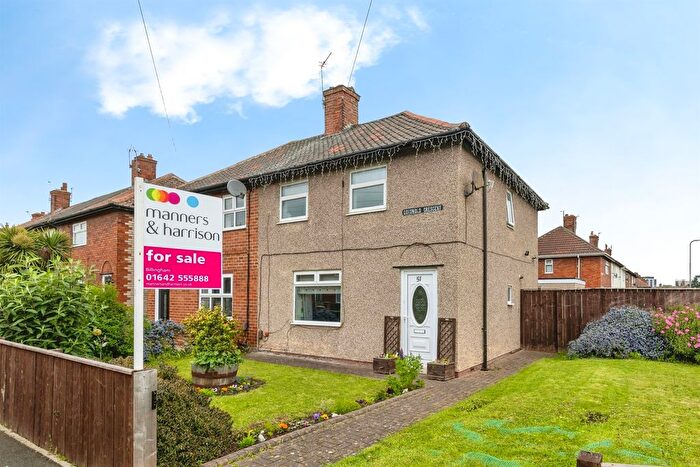 3 Bedroom Semi-Detached House For Sale In Cotswold Crescent, Billingham, TS23