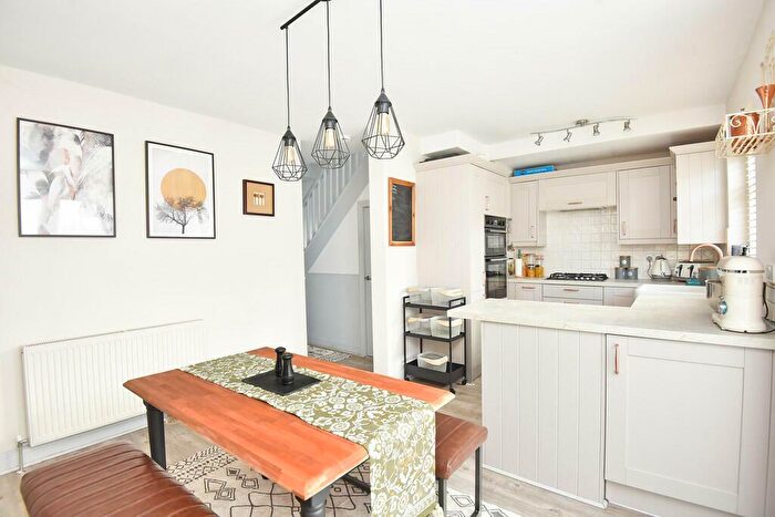 3 Bedroom House To Rent In Cunningham Road, Cheshunt, EN8