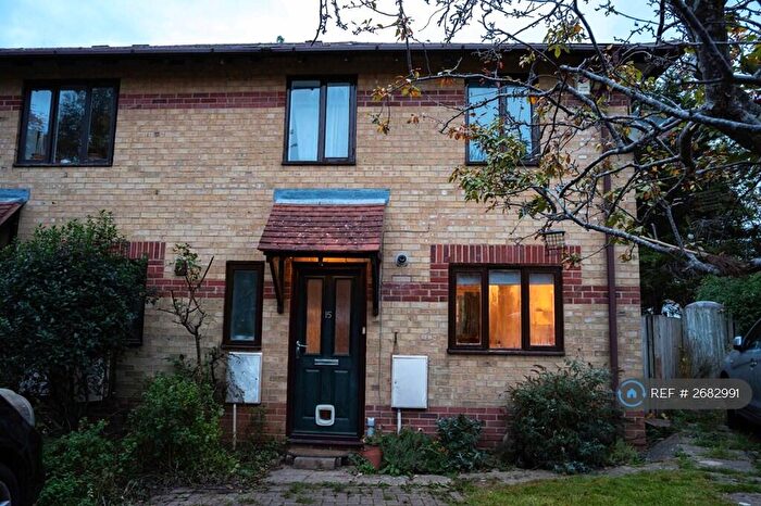 3 Bedroom End Of Terrace House To Rent In Ablett Close, Oxford, OX4